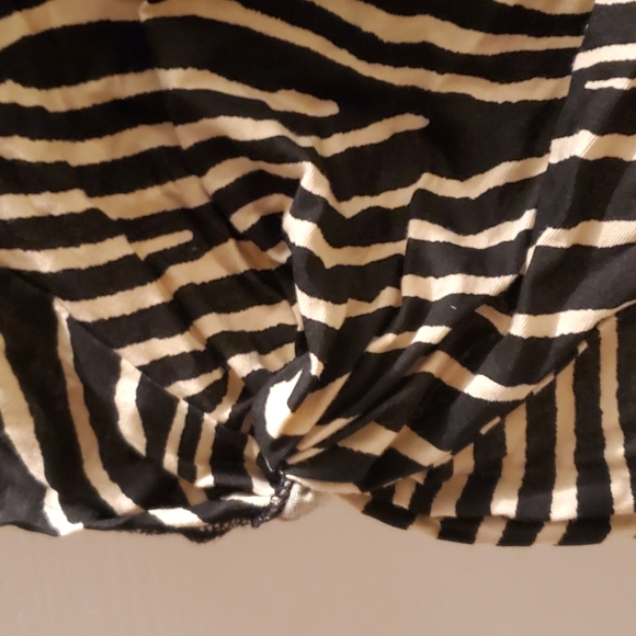 100% Cotton H&M Zebra Print Knotted Crop Top - Picture 2 of 5